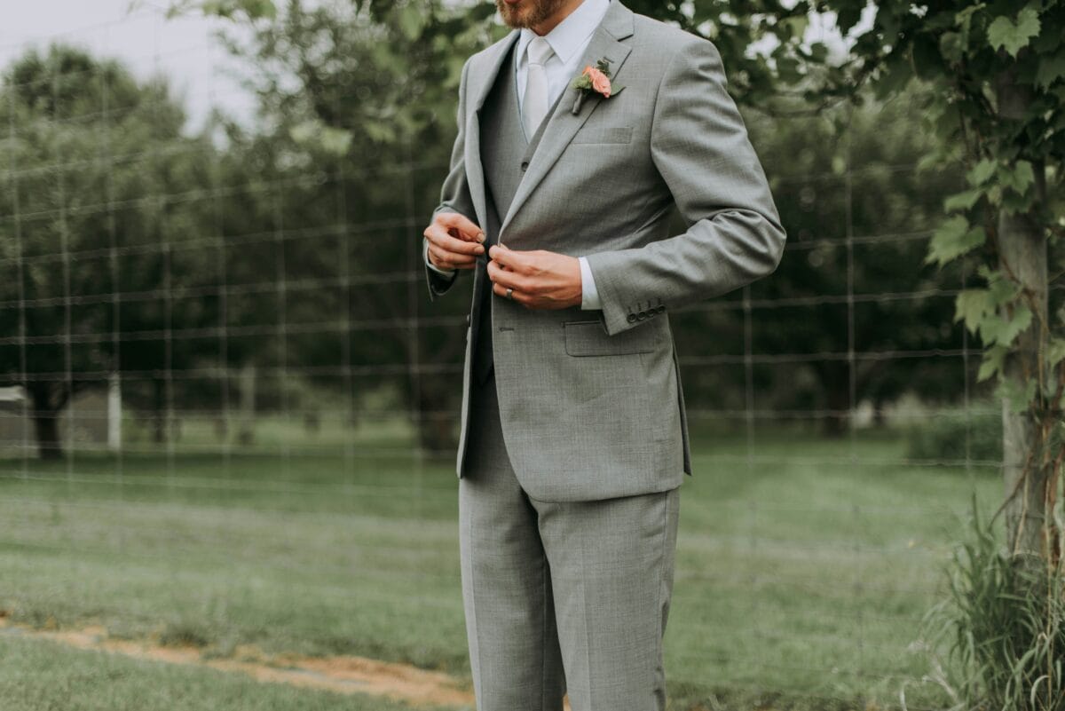 Groom suite - Image 1